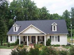 213 Wildwood Dr, Greer, SC 29651