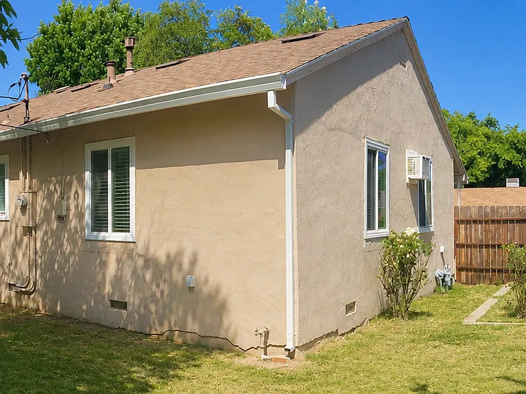 2505 Greenwood Ave — Photo 9