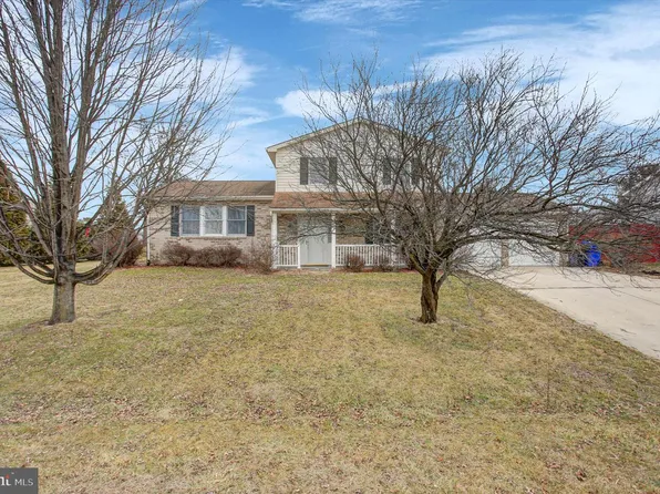 1760 Holly Ln, Chambersburg, PA 17202