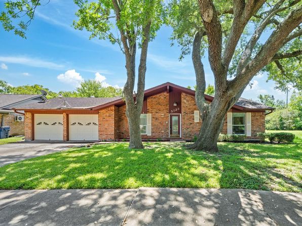 5123 Shady Oaks Ln
