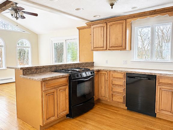 2nd image of 35 Fox Hill Rd #1