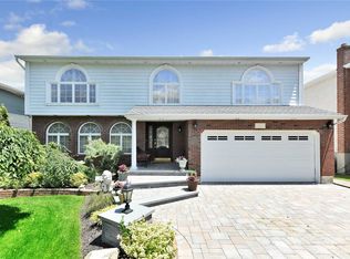 1421 Wagner St, Wantagh, NY 11793