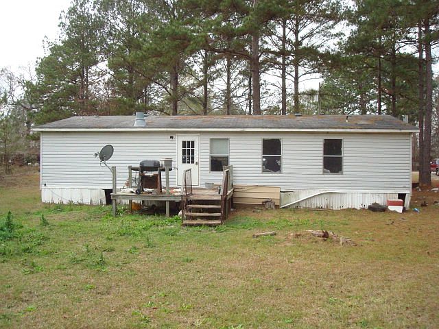 2nd image of 283 Hales Landing Rd