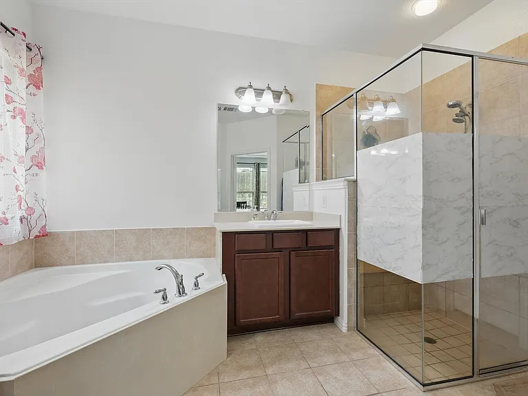 1605 Lisburn Dr — Photo 17