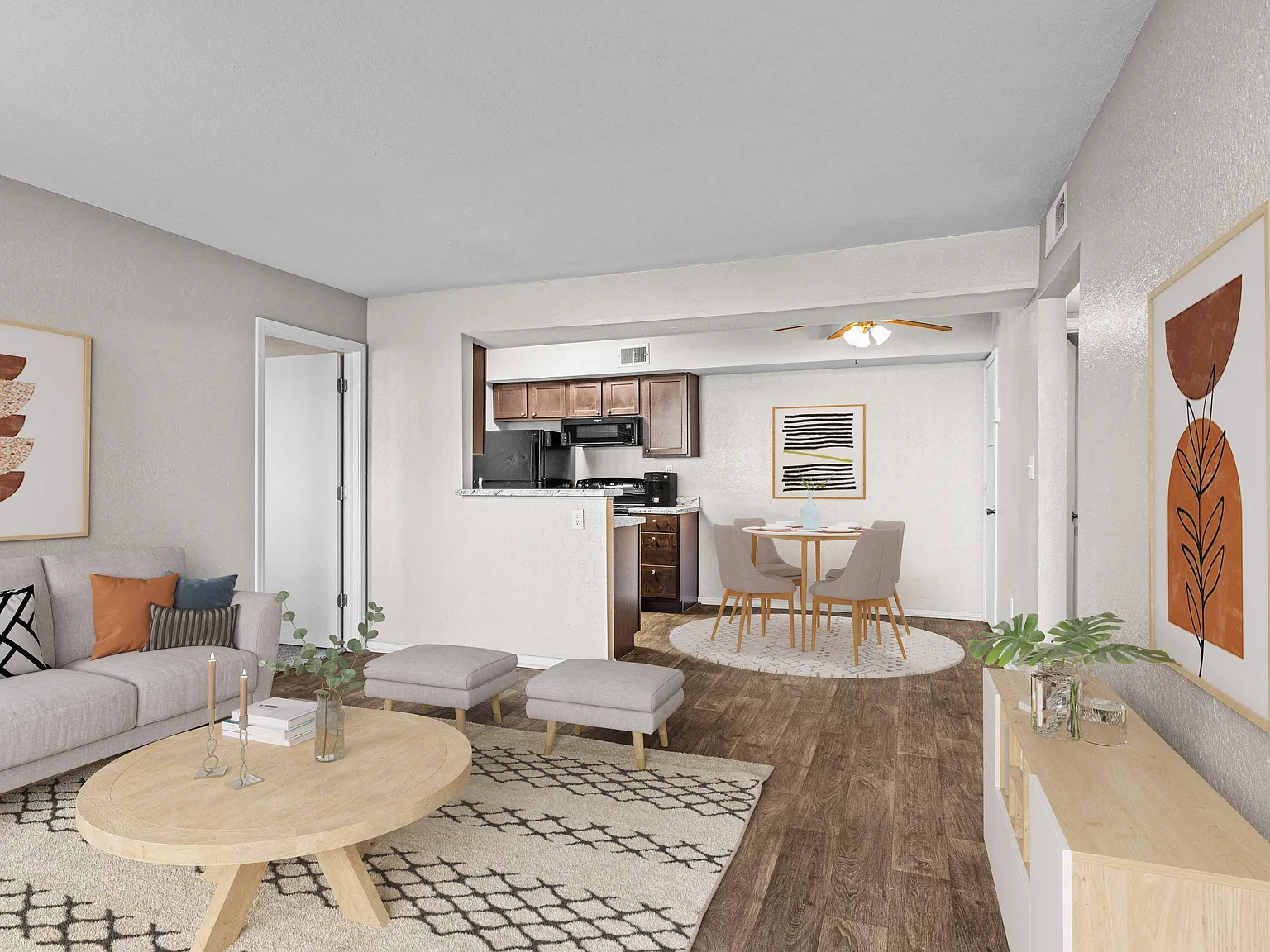 Silver Springs Apartments — Photo 1