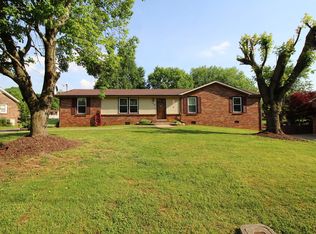 154 W Concord Dr, Clarksville, TN 37042