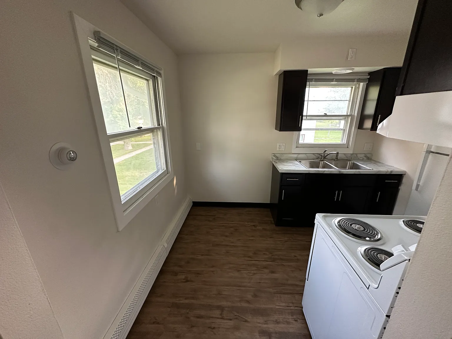 1 bed, 550 sqft, $925 — Photo 2