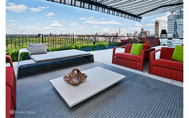 Rented by Douglas Elliman | media 18