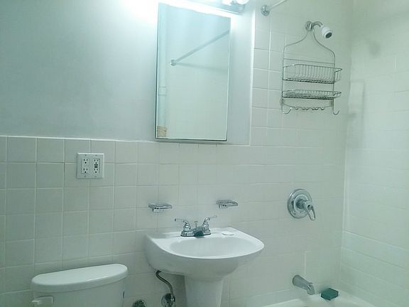 5th image of 474 W 146th St APT 3RW