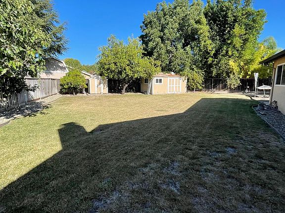 3rd image of 399 Alric Dr