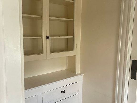 5th image of 1625 E Madison St APT 306
