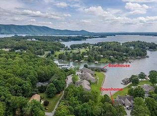 204 Blarney Stone Ct, Huddleston, VA 24104