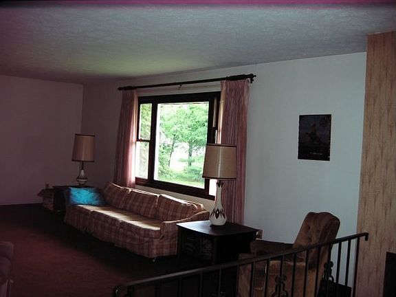 5th image of 10431 Meadowhurst Ln