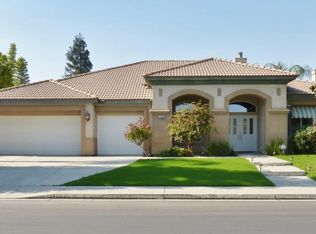 1003 Woodland Park Ave, Bakersfield, CA 93311