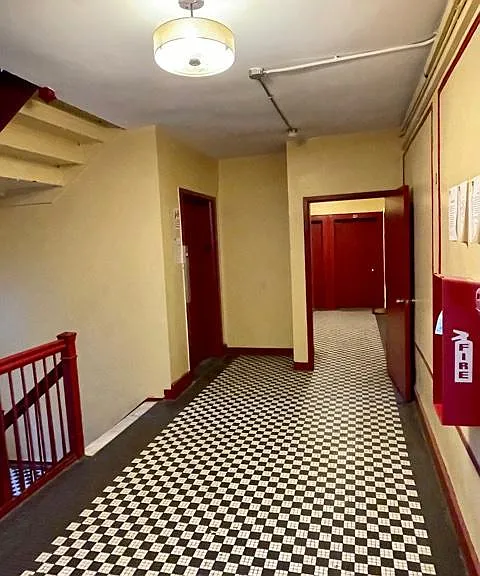 1025 N Broad St — Photo 10