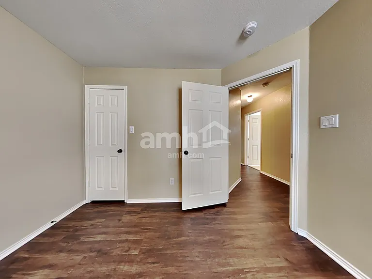 6732 Chalk River Dr — Photo 14