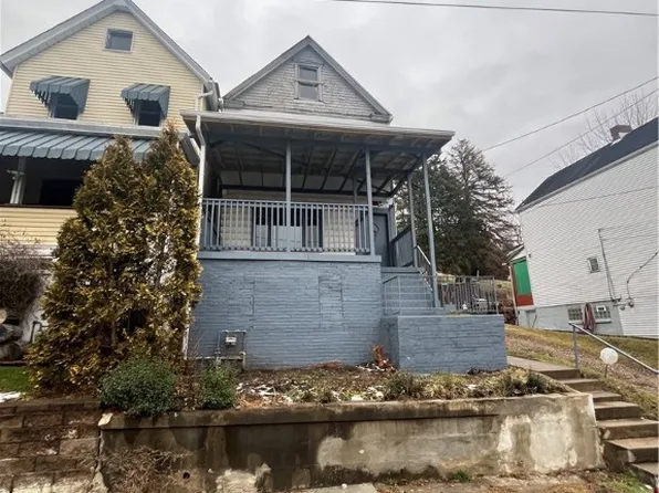 515 Indiana Ave, Glassport, PA 15045