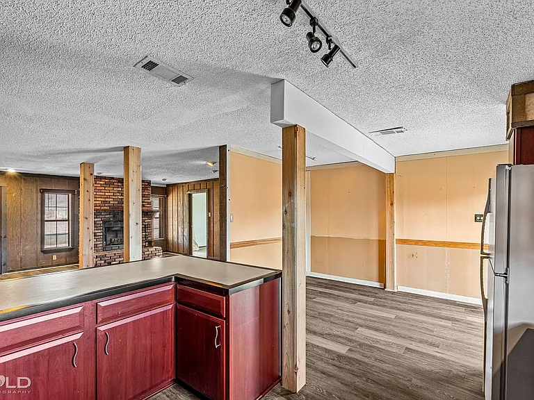 1013 Peyton Ave — Photo 10