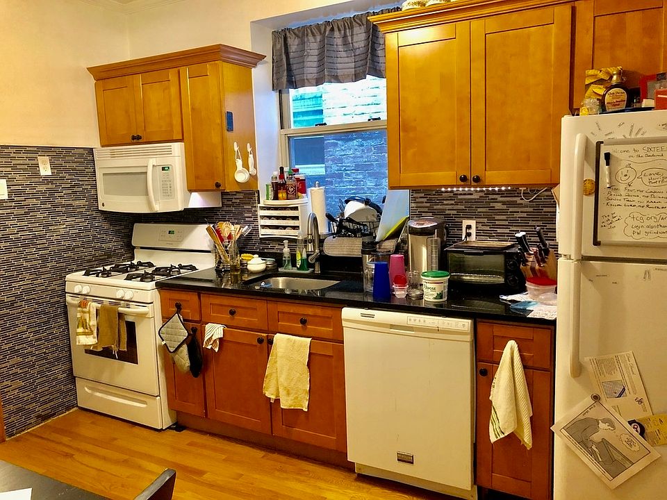 1st image of 37-14 Astoria Blvd S #2