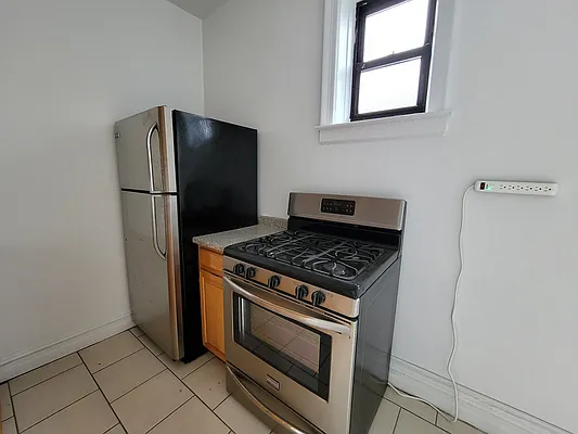 Rented by R New York | media 3