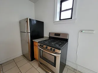 Rented by R New York