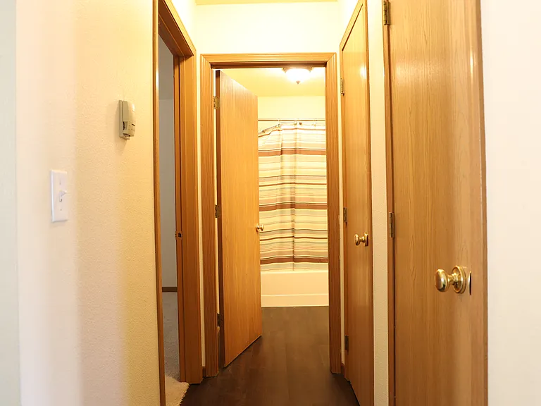 22635 Hollow Oak Ln #A — Photo 11