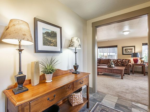 3rd image of 5449 N Luge Ln