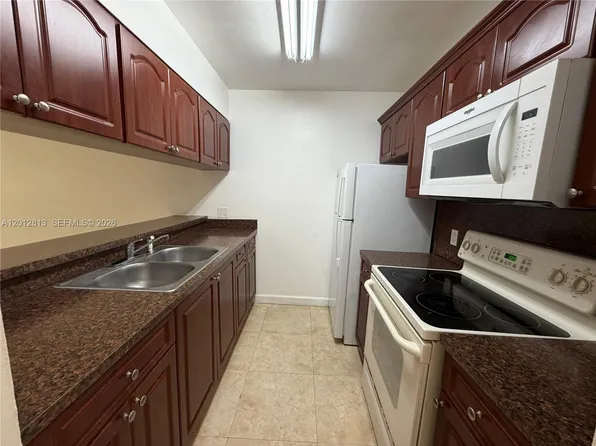 8100 Geneva Ct, Doral, FL