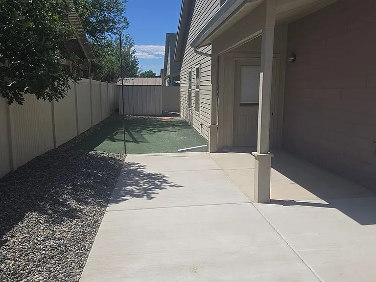 388 Blue River Dr — Photo 19
