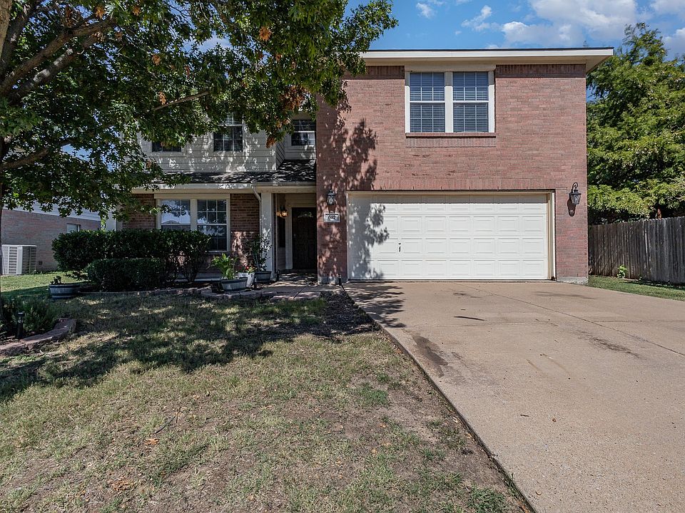 1st image of 612 Oxford Dr
