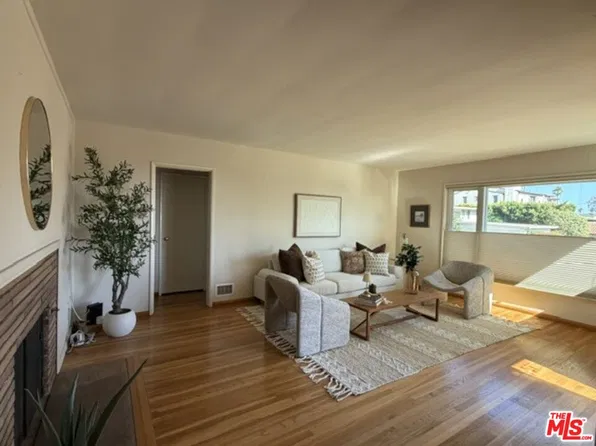 12207 Palms Blvd, Los Angeles, CA 90066