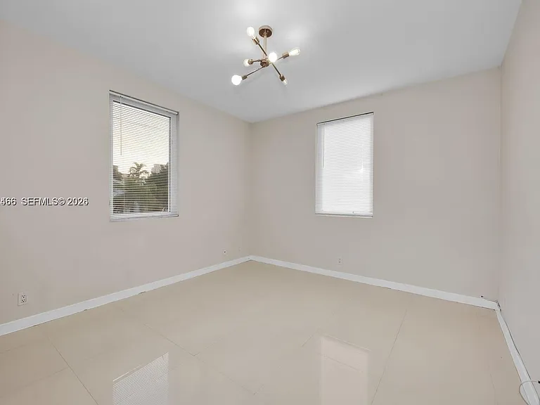 3649 SW 16th Ter #3649 — Photo 11
