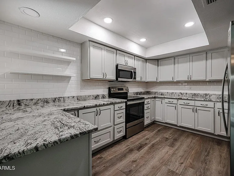 26033 S Hollygreen Dr — Photo 13