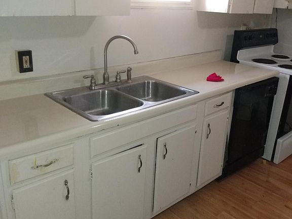 5th image of 5132 Saulton Dr APT C