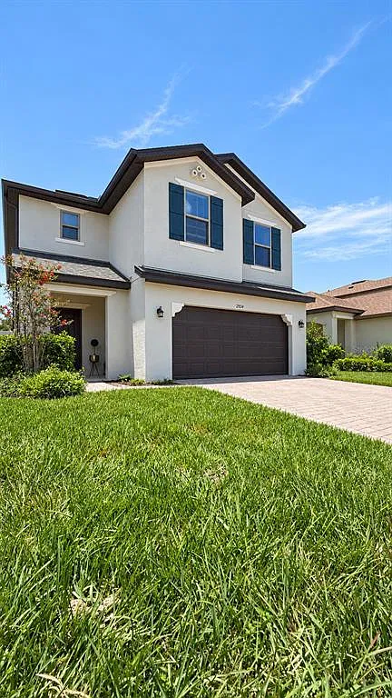4 bed, 2.5 bath, 2309 sqft, $2,800 — Photo 1