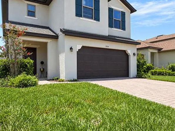 2924 Crest Dr, Kissimmee, FL 34744