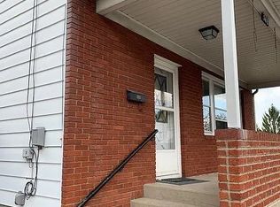 508 E Warren St, Dunmore, PA 18512