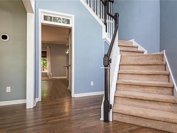 5th image of 1524 Grace Meadows Ln SE