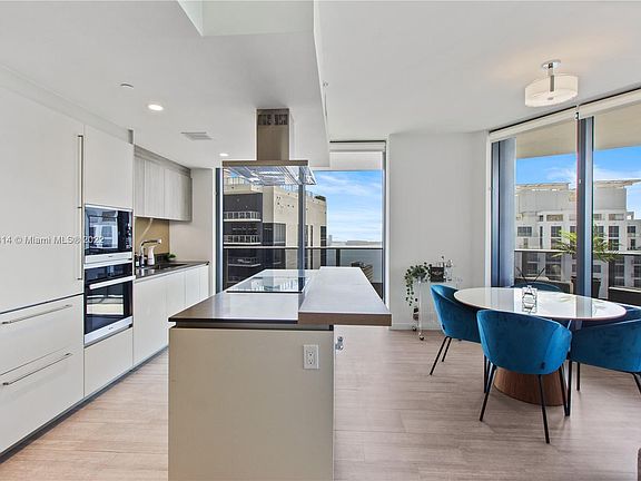 2nd image of 1000 Brickell Plz Unit 4801