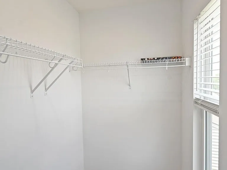 5595 Noble Ct — Photo 41