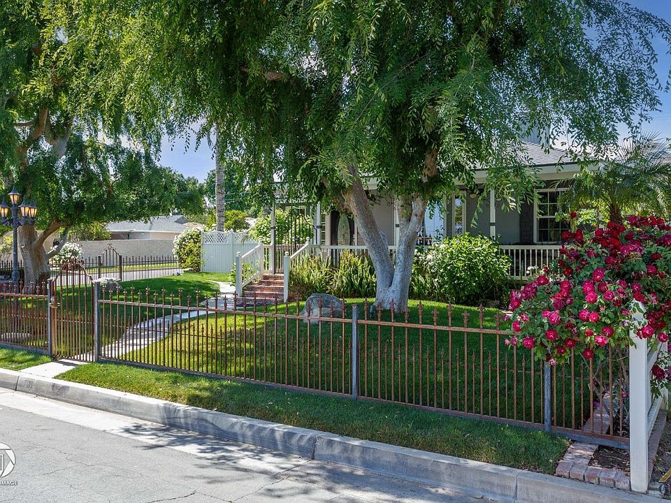 2701 Pine St, Bakersfield, CA 93301 Zillow