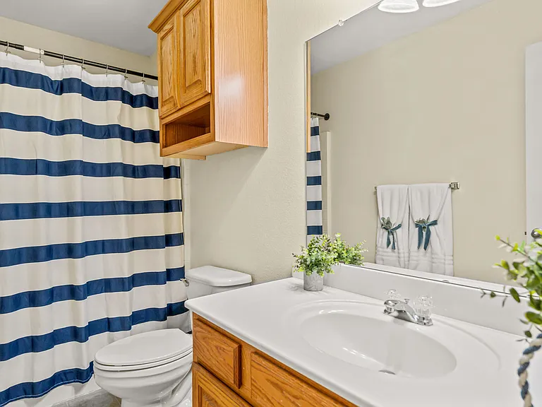 502 S Main St #B — Photo 19