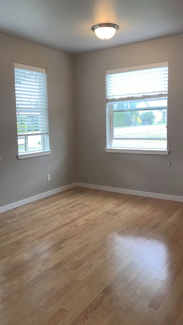 Amazing 1 bedroom 1 bath Apartment Home in Lynden — Photo 4