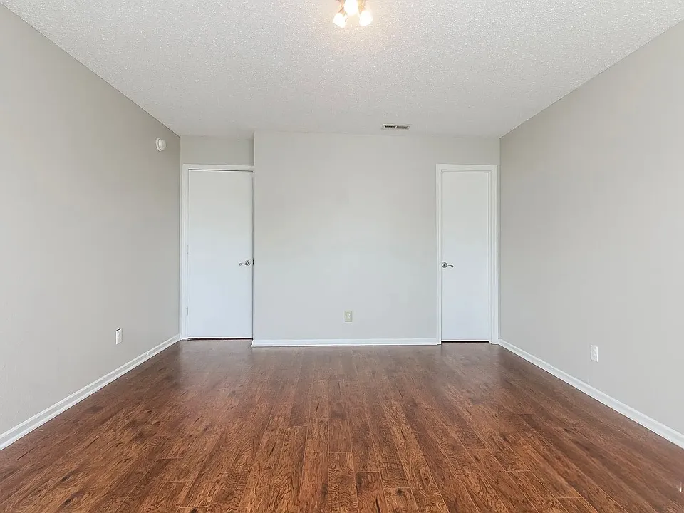 15499 Border Dr #1