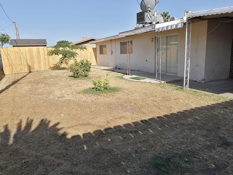 708 Pinewood Ct — Photo 14