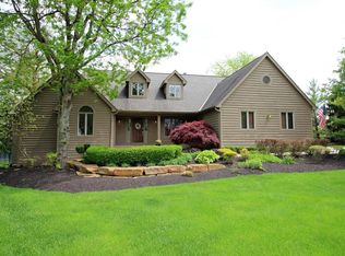 4938 Thornhill Ln, Dublin, OH 43017