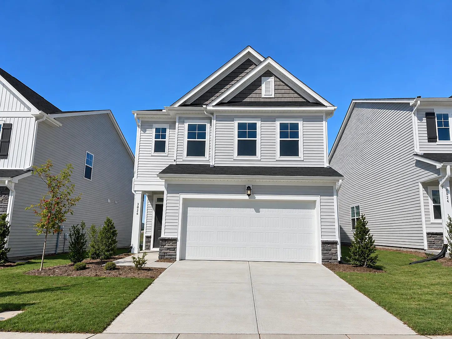 3 bed, 2.5 bath, 1924 sqft, $2,095 — Photo 2