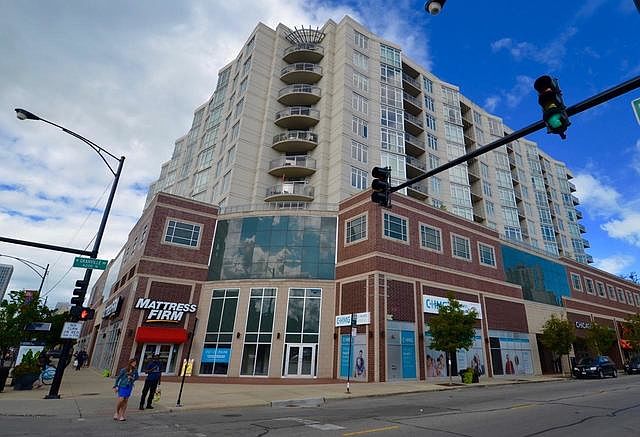 1st image of 1134 W Granville Ave APT 604