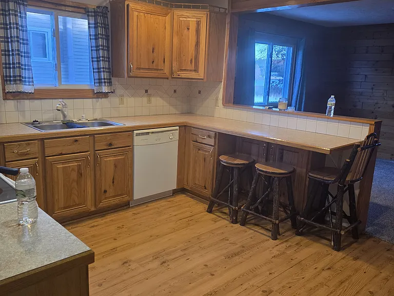 3651 Holiday Dr — Photo 3