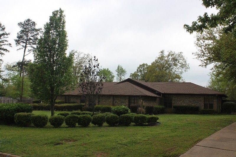 1st image of 3323 Lockhaven Dr
